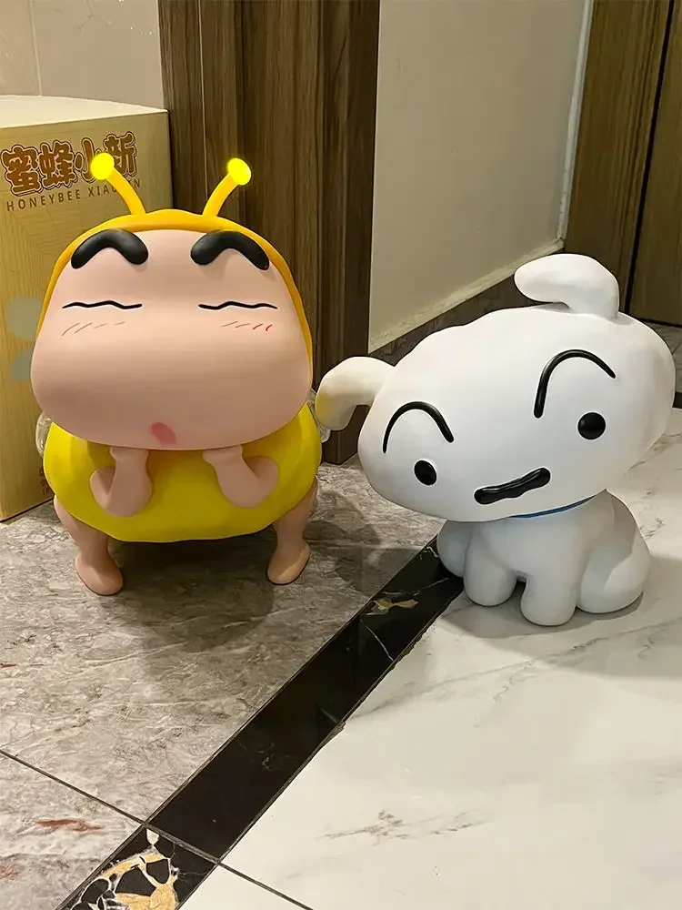 Inventory Crayon Shin-chan Figure Luminous Nohara Shinosuke Cosplay Bee Action Figurine Pvc Model Statue Doll Toys Festival Gif