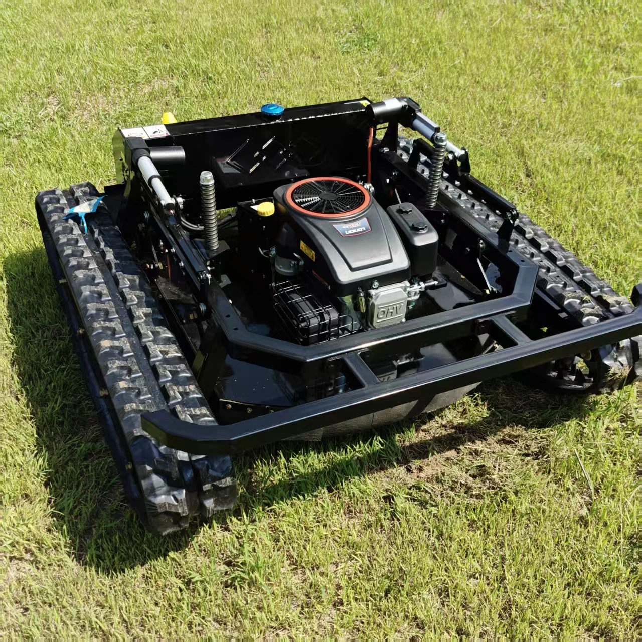 

Робот для кошения газона гусеничного типа с резиновой гусеницей шириной 800 мм, универсальная сертификация CE для фермерского сада