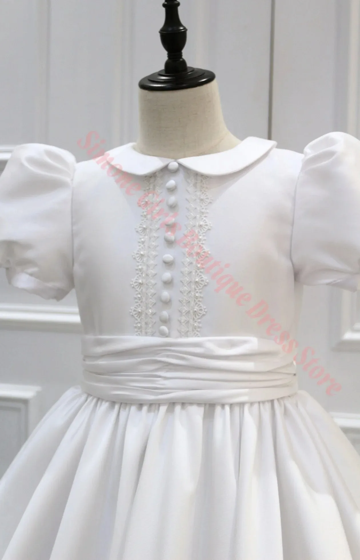 Großhandel Elegantes Taufkleid aus Satin, flauschiges A-Linien-Blumenmädchenkleid für kleine Prinzessinnen, Hochzeit, Geburtstag, Erstkommunion, Ballkleider – Detail 3