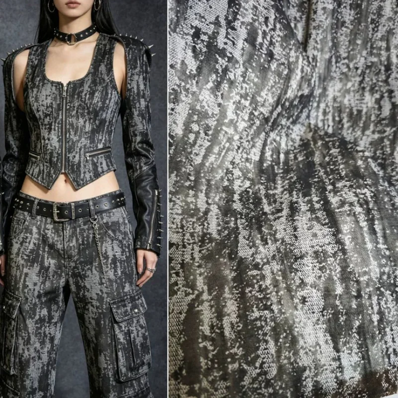 

Черная флокированная джинсовая ткань с нерегулярной текстурой коры дерева, весна-осень, без стрейча, модный дизайнерский материал для курток и рукоделия