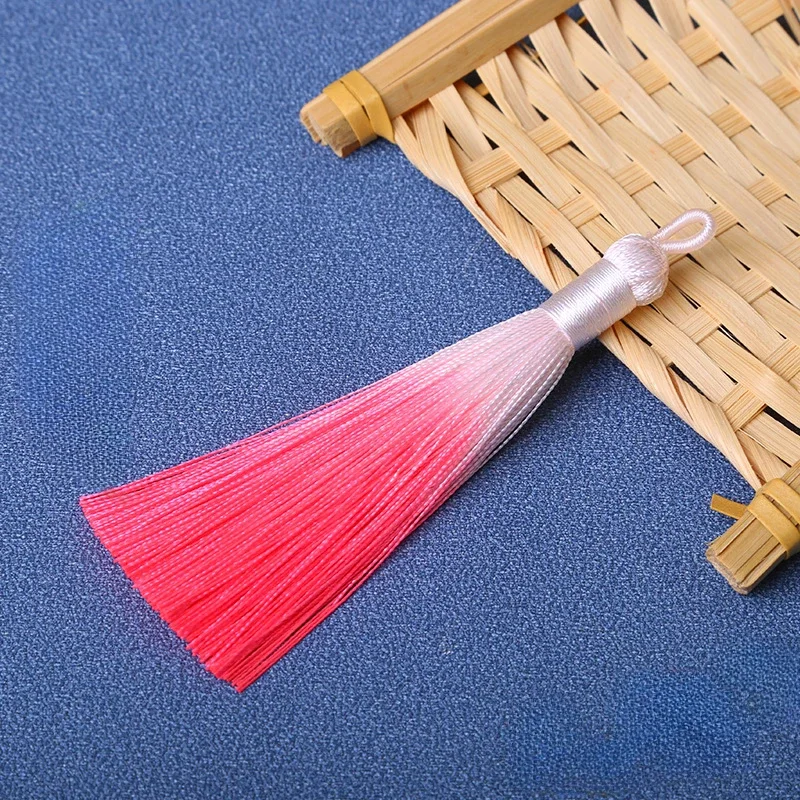 5pcs Beautiful Gradient Color Tassels 9cm Soft Polyester Thread Decorative Pendant Tassel Handicrafts Accessories