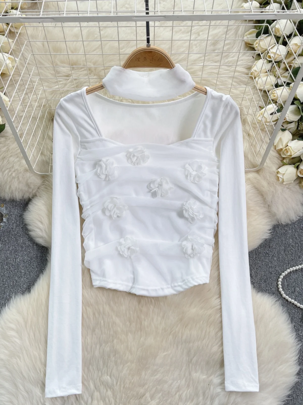 

Pure Desire Women's Design Sense 3D Flower Embellied Pleated Slim Fit ort Sve Long Sve Base irt Trendy 2024, новинка A...