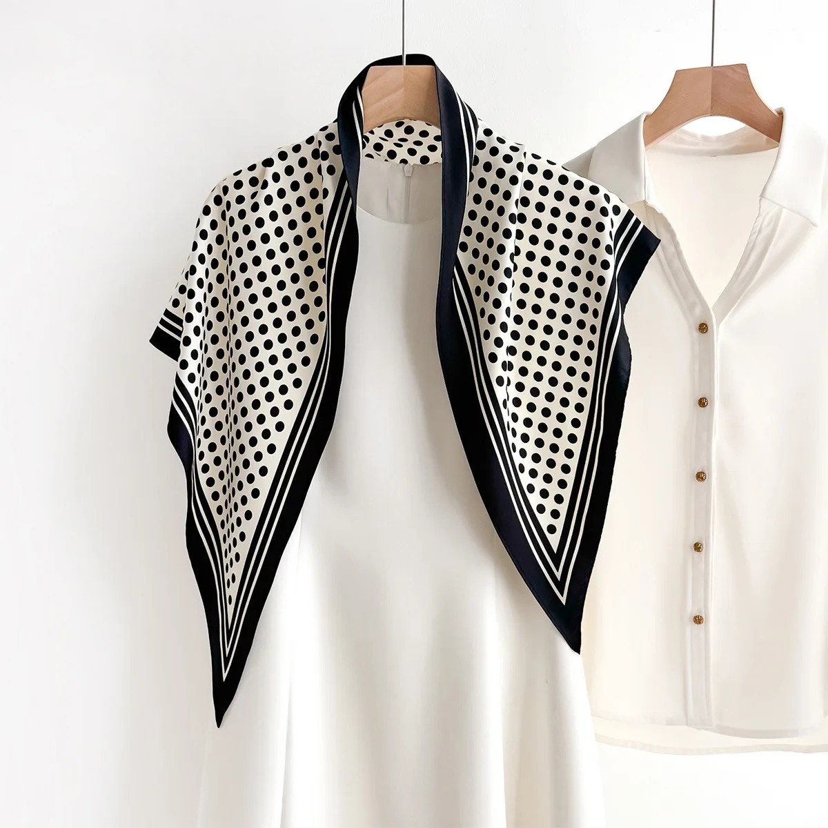 2026 Stacked Wear Polka Dot Triangle Scarf Waist Tie Triangular Shape Versatile Decorative Headscarf Neck Tie Stylish Layering