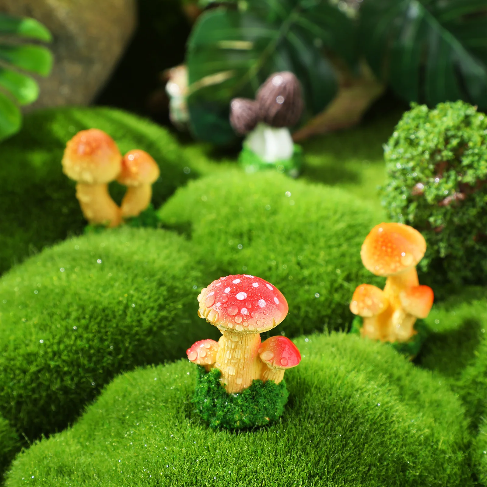 4 szt. żywicznych figurków grzybów, miniaturowe grzyby do dekoracji ogrodu, terrarium, mikrokrajobrazu, sztuczne grzyby