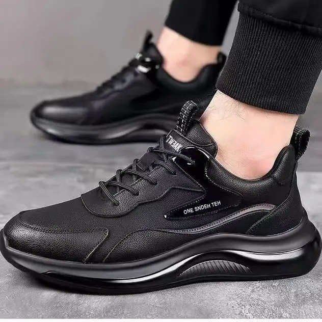 Men's shoes for autumn and winter 2025 casual men's shoes, one foot on leather sports shoes  black low cut leather shoes