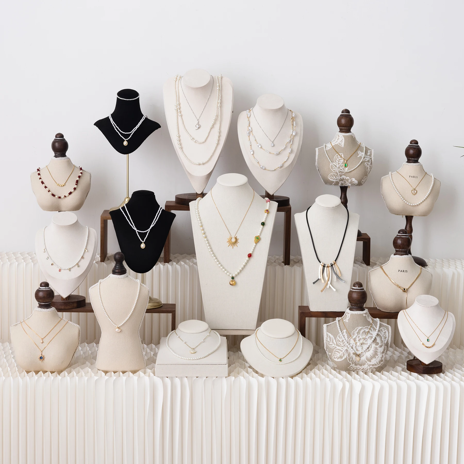 

Профессиональный манекен для демонстрации ювелирных изделий с регулируемой шеей, идеально подходящий для демонстрации ожерелья, колец, фотографии и реквизита для рынка