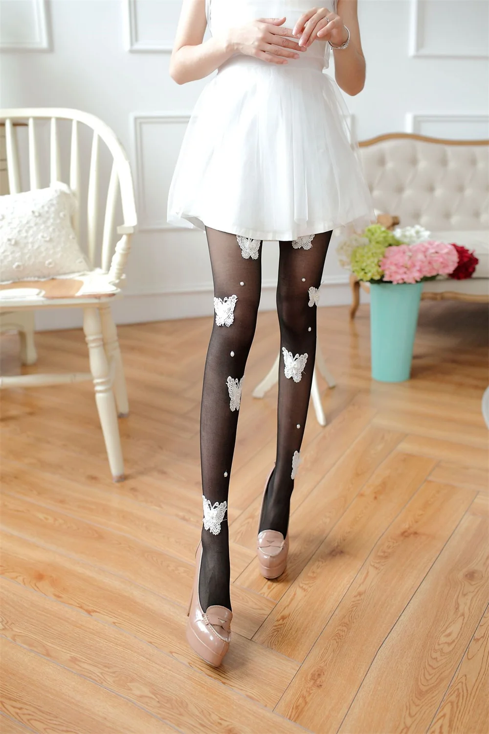 Handmade Butterfly Embroidered Lace Pearl Non-Snagging Arbitrary Cut Silk Pantyhose Leggings Tights for Women