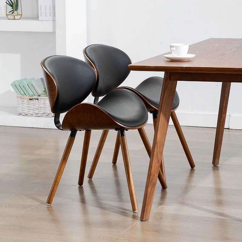 Chaise de salle à manger en cuir et bois massif, style européen, moderne, simple, de luxe, en forme de L non autorisée, pour petite famille, pratique et peu encombrante