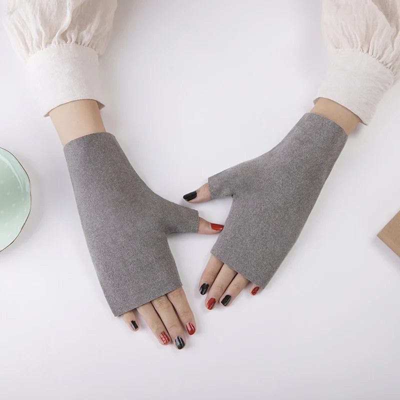 A pairWomen's Fluffy Velvet Fingerless Gloves Warm Winter Wool Wrist Guard Short Half Elastic Connected Finger Gloves for Ladies