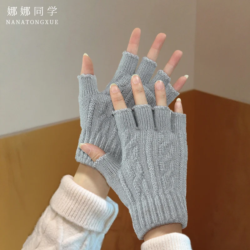 Half-Finger Gloves for Men and Women, Autumn and Winter, Fingerless, Suitable for Students Writing, Typing, Cycling, Touchscreen Compatible, Knitted Wool, Warm, Fingerless Design