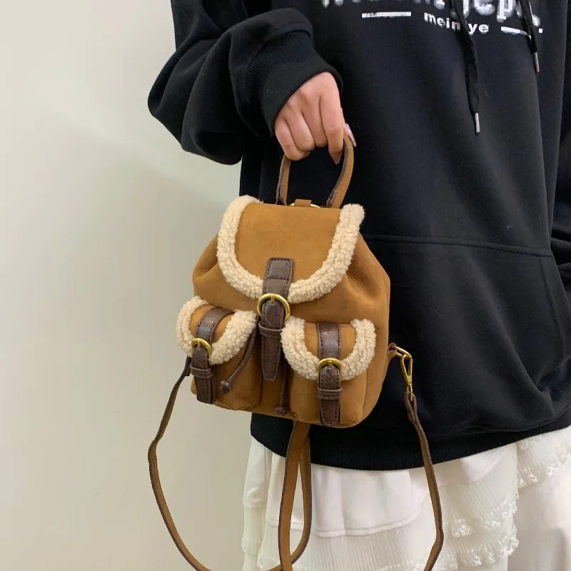 

Зимний плюшевый рюкзак 2025 года для женщин: нишевый, модный, ретро, класса люкс, в стиле Maillard, для отдыха