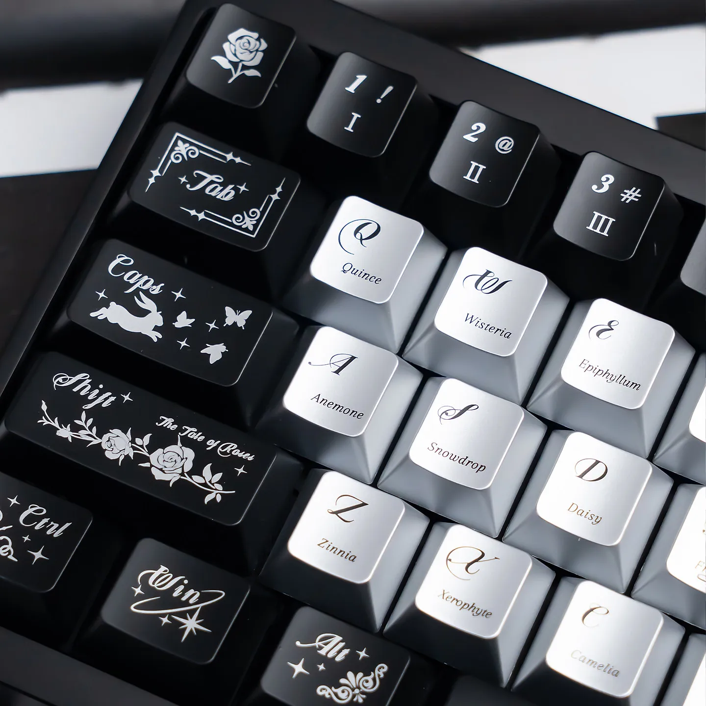 

URE Night Butterfly Keycaps Cherry profile Metallic paint Glossy Black Silver Elegant PC Keycaps For MX Mechanical Keyboard