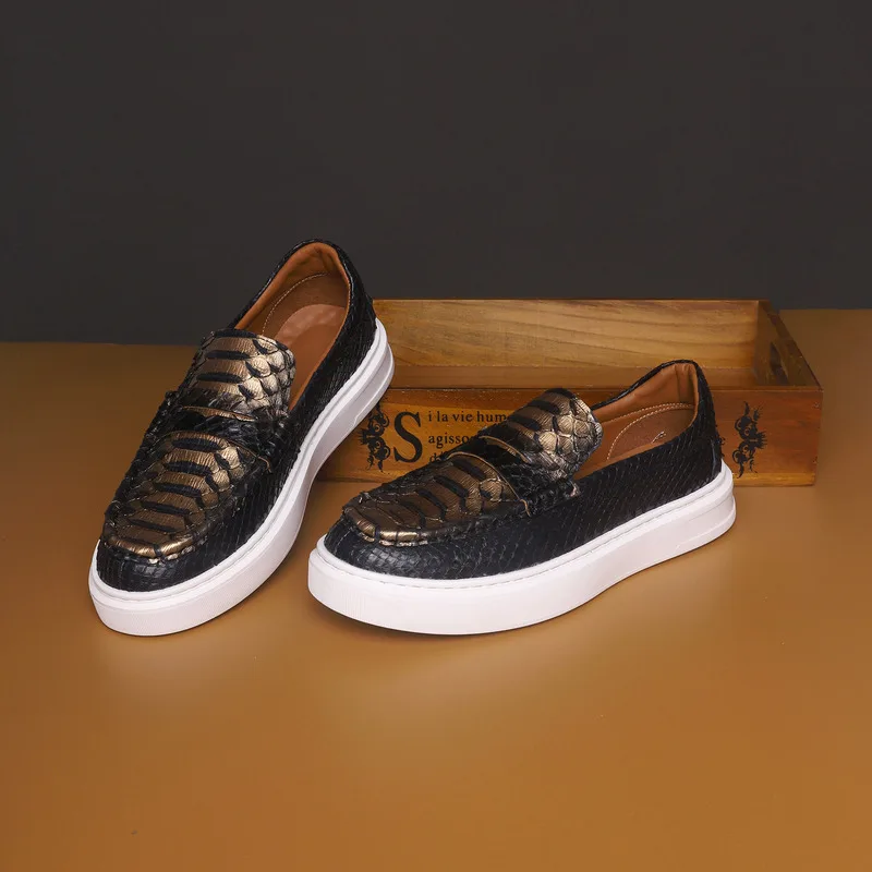 New Snake Skin Fashionable Leather Authentic Handsome Men Hand Polished Ultra Light Sole Casual Leather Shoes Flat Bottomed Shoe