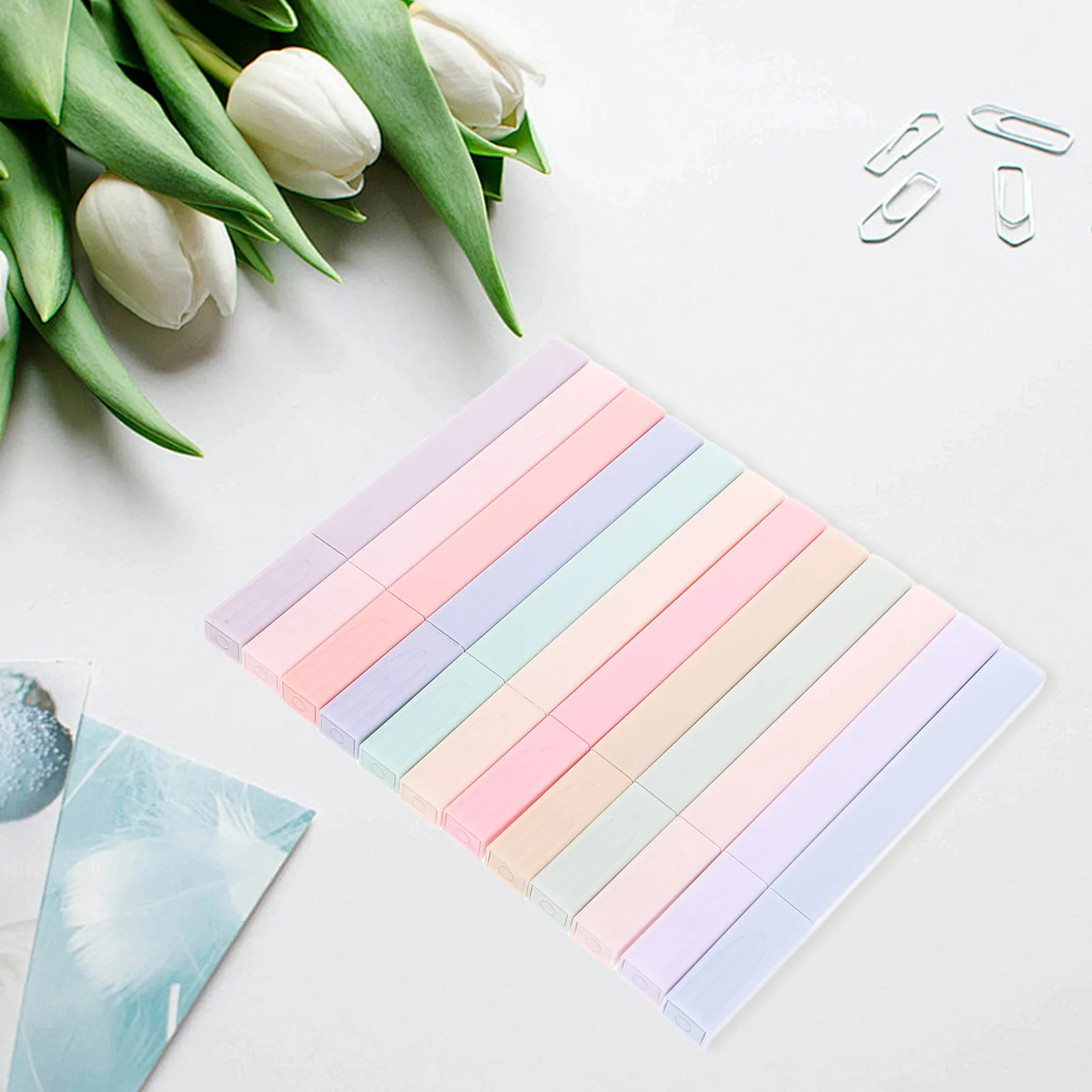 

12pcs Fluorescent Highlighter Pens Chisel Tip Fine Line Markers Large Capacity Student Office Supplies Colorful Highlighters