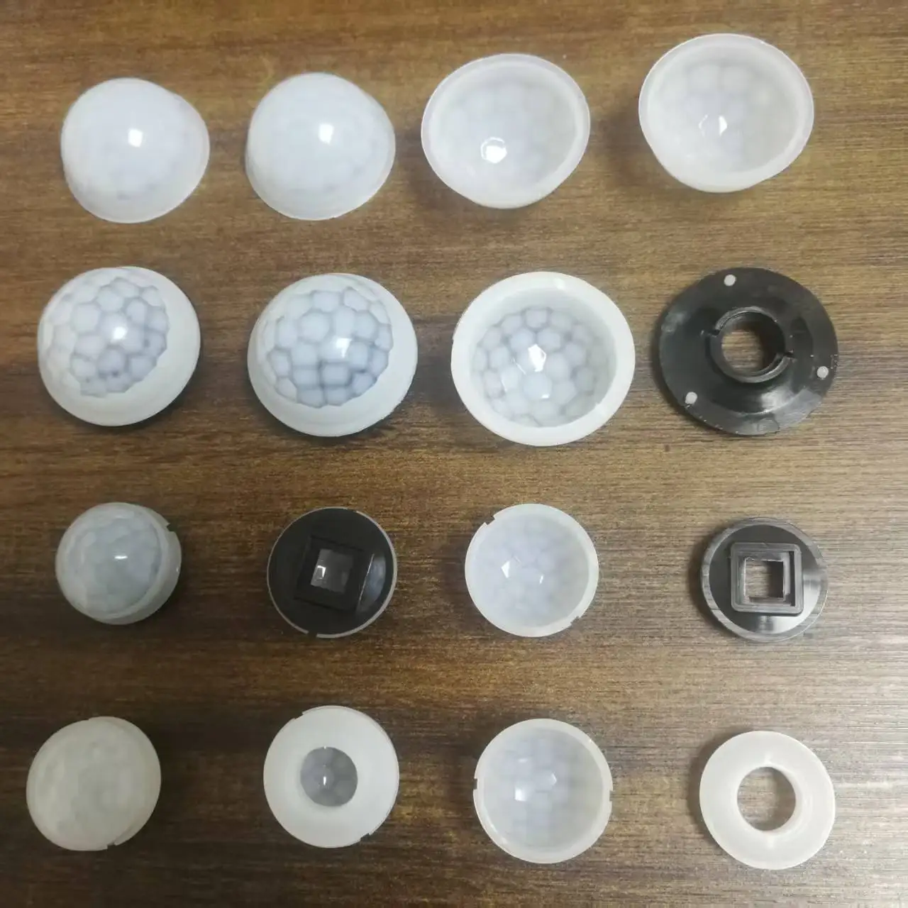 

25.75x11.5mm Fresnel Lens Infrared Induction 120 ° Induction Angle PIR Lens High Sensitivity Infrared Sensing of Human Body