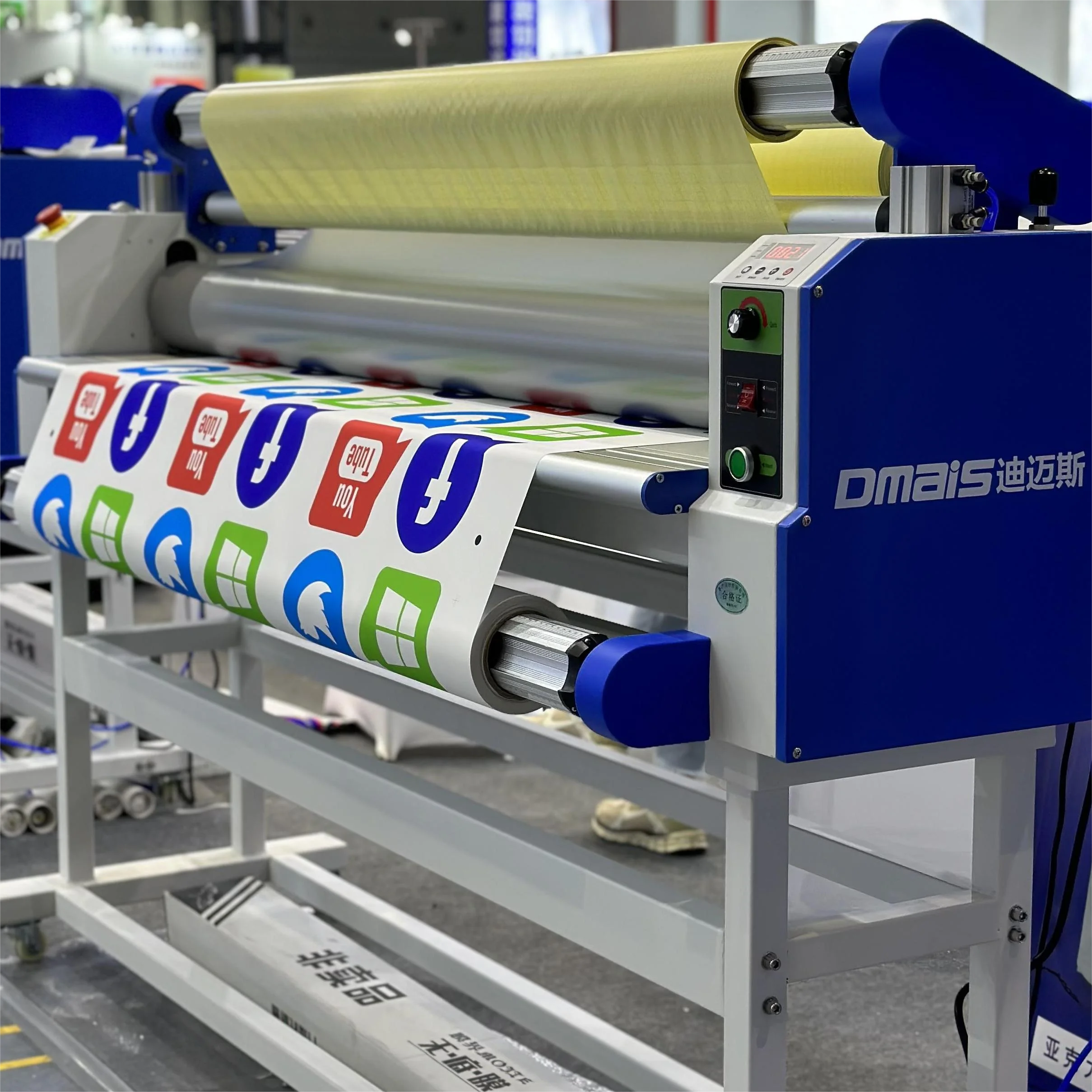

1520mm Wide Format Pneumatic Cold & Hot Paper Laminating Machine Thermal Film Laminator 0-8m/min Speed DMS-1680A