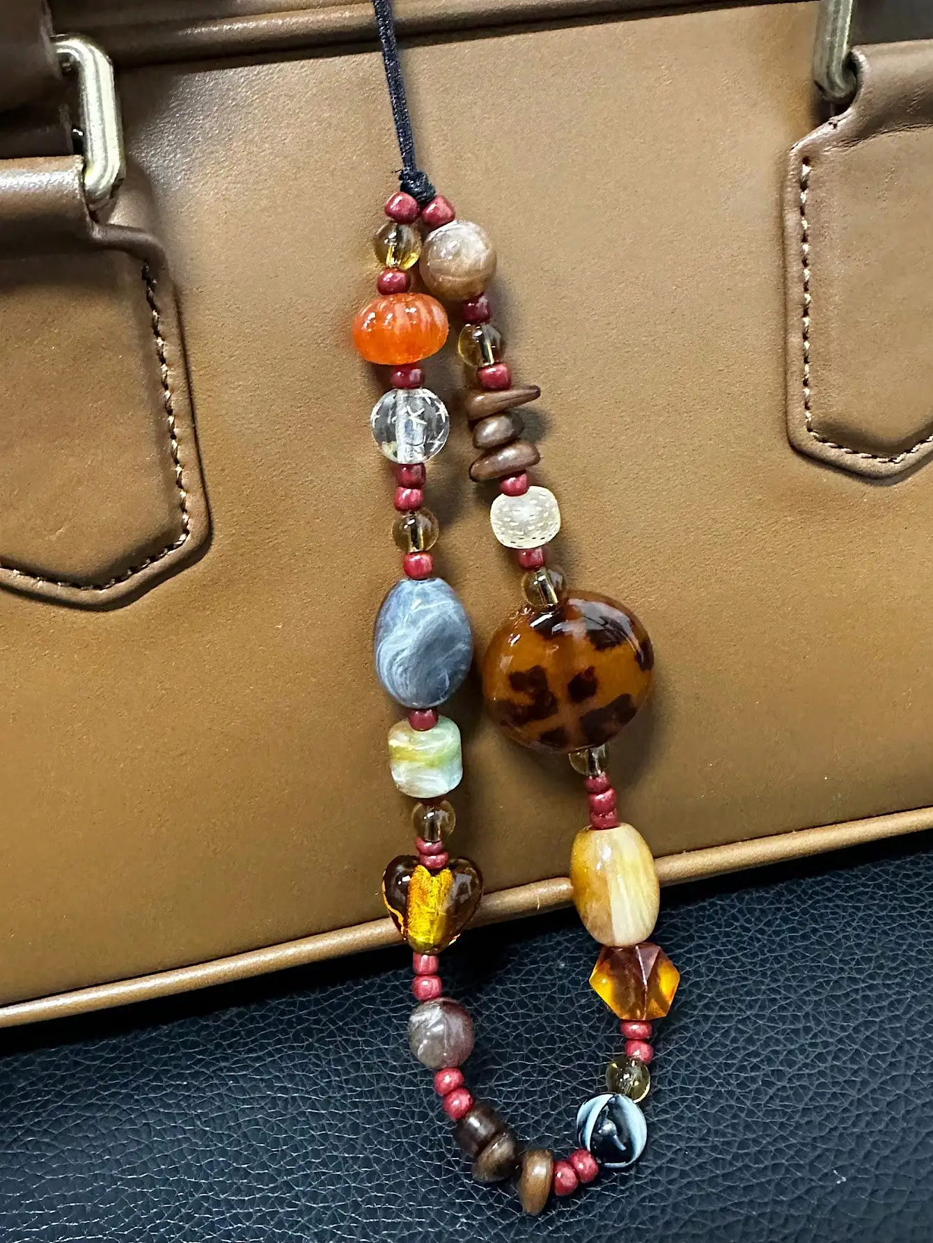 Cordão de Pulso para Celular com Contas de Leopardo Âmbar, Chaveiro e Pingente para Bolsa