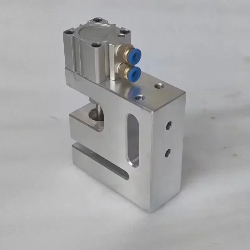 

Pneumatic punching machine