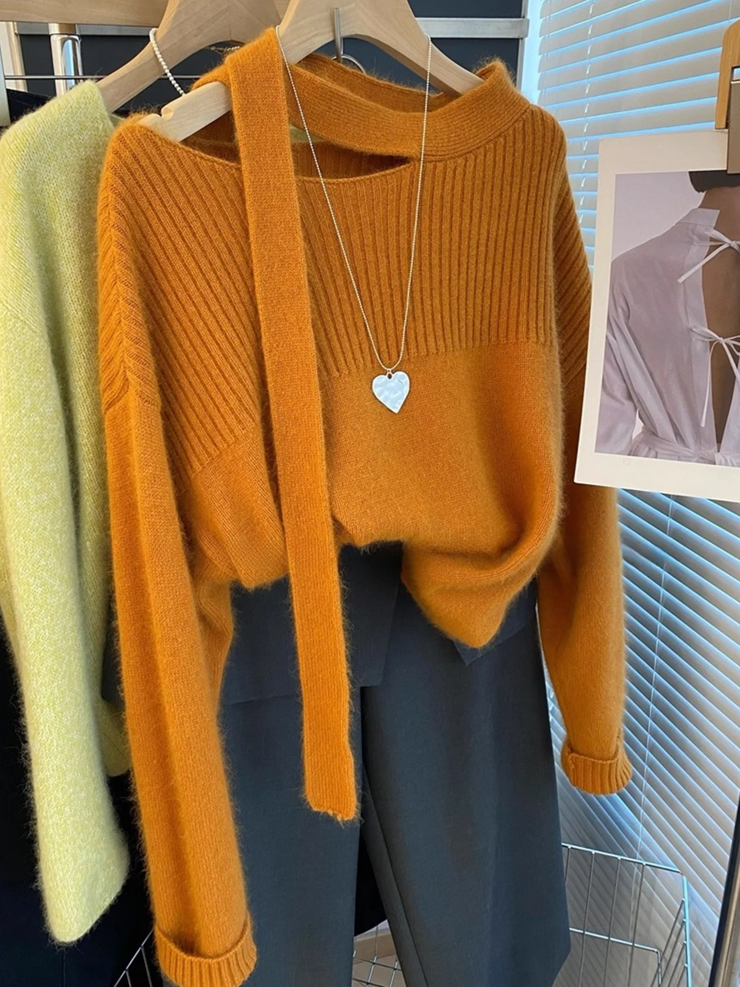 

Женский вязаный пуловер с длинным рукавом, повседневный топ с открытыми плечами, осенняя универсальная базовая рубашка в стиле кэжуал для работы и отдыха