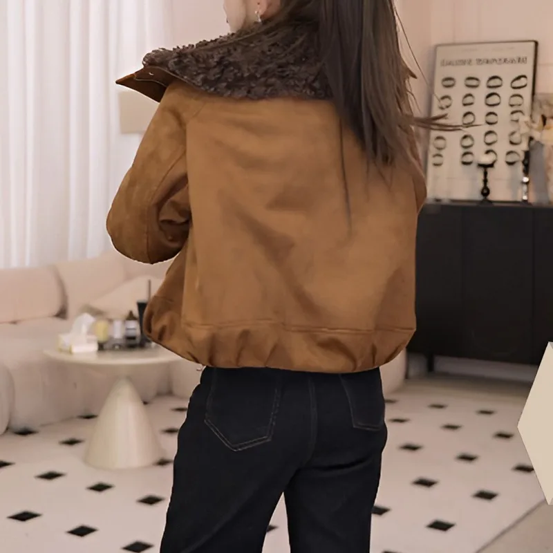 Women's Warm and Thickened Fur Integrated 2026 Winter New Short Coat Temperament Commuting High-end Big Fur Collar Pie Overcomes