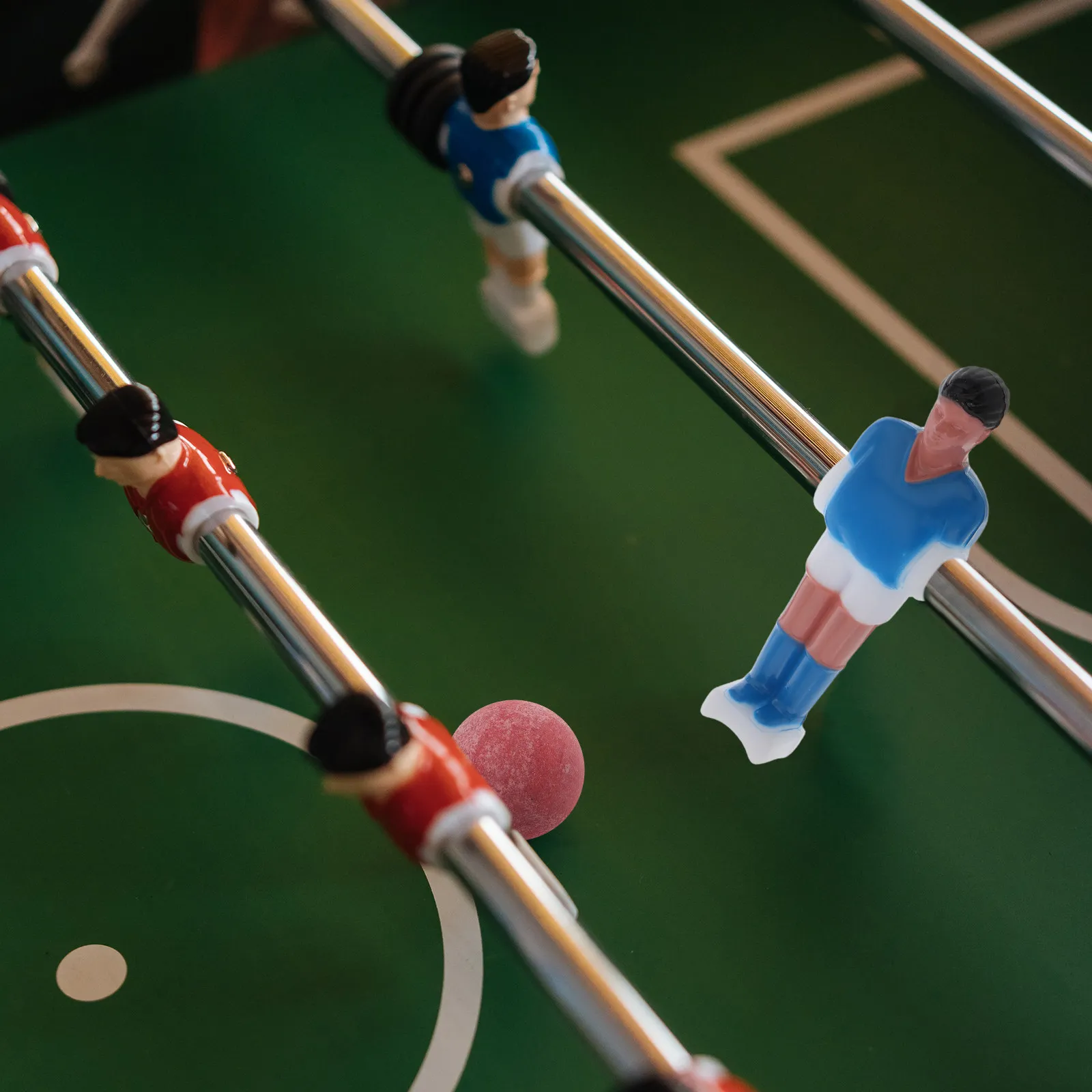 

10Pcs Compact Resin Foosball Players Mini Table Football Figures for Desk Play Portable Soccer Game Replacement Parts Relaxation