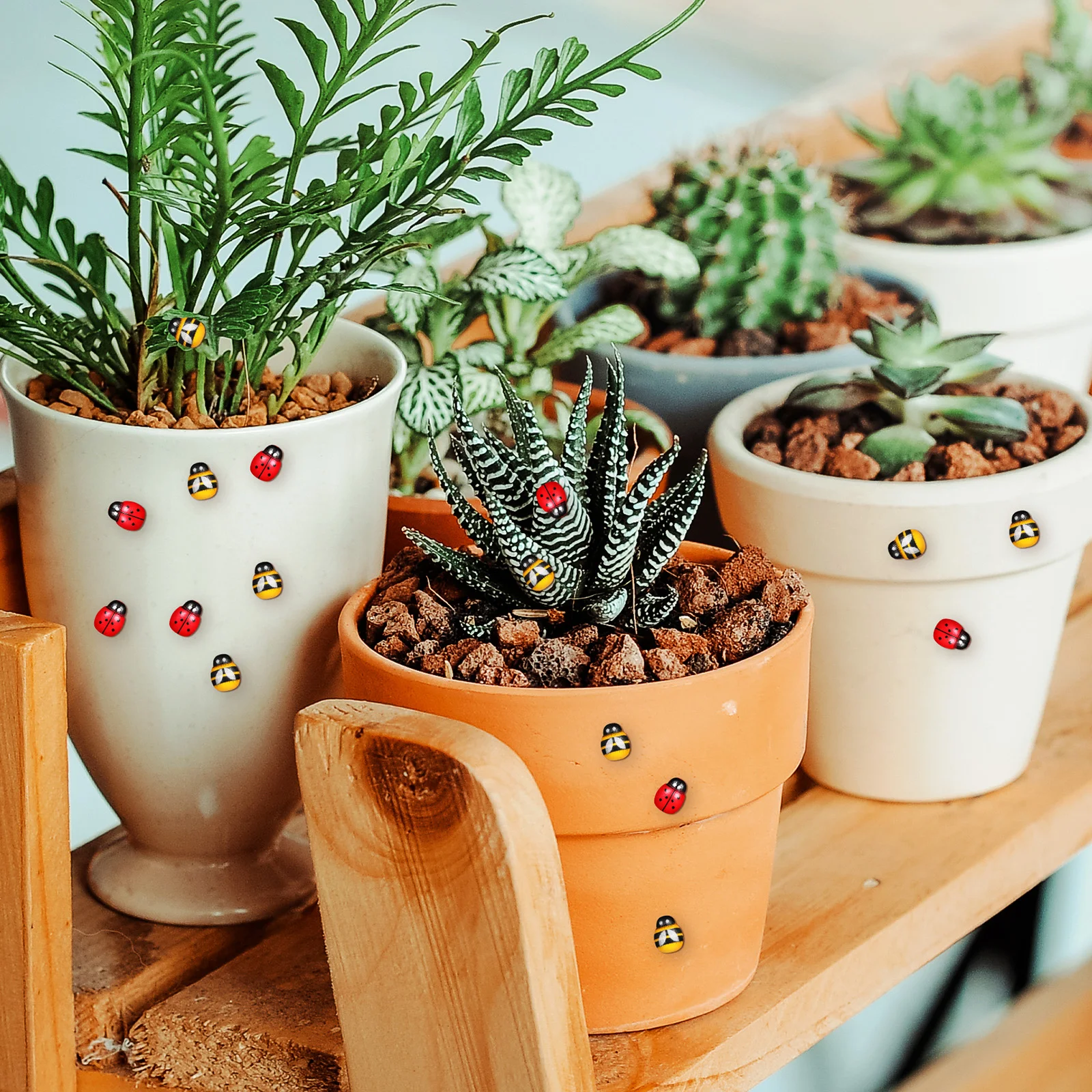 

400 pcs Wooden Bee Ladybug Stickers Craft Embellishments Self-Adhesive Diy Decor For Photo Frames Flower Pots Scrapbooking