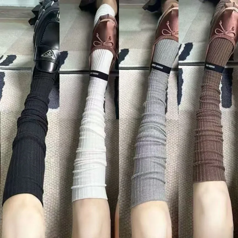 

Femmes Chaud Épaississement Vertical Stripe Bas Mode JK Slim Boots Wear Up God Artifice Automne Hiver Chaussettes