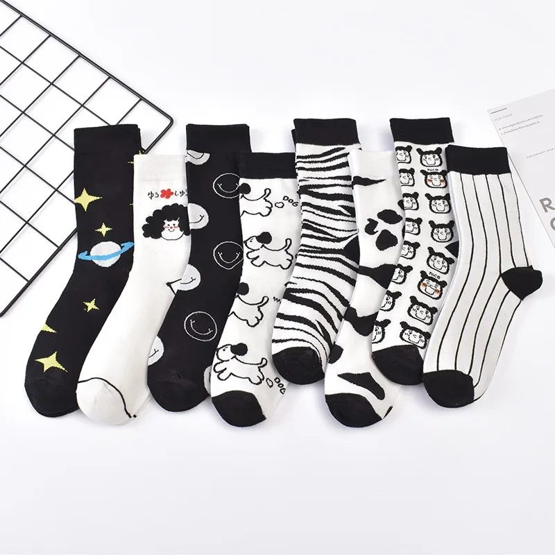 

Women Socks Autumn Simple Casual Black White Striped Pile Socks For Girls Breathable Middle Tube Letter Embroidery Cotton Soft