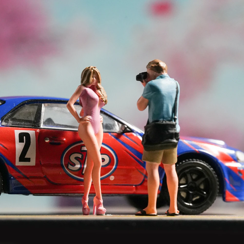 Painted Miniatures 1/64  Pretty Girl Couple Police Skiing Car Repair Figure Model Toys View Decoration Scene Prop Car Decor Doll