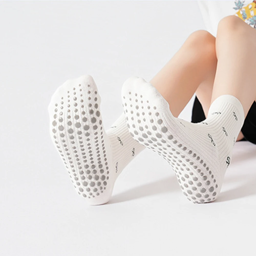 Sweety hearts stars patten Yoga Pilates socks for women Non-slip floor sports Calf socks Fashion all-match trend Pressure socks image 2