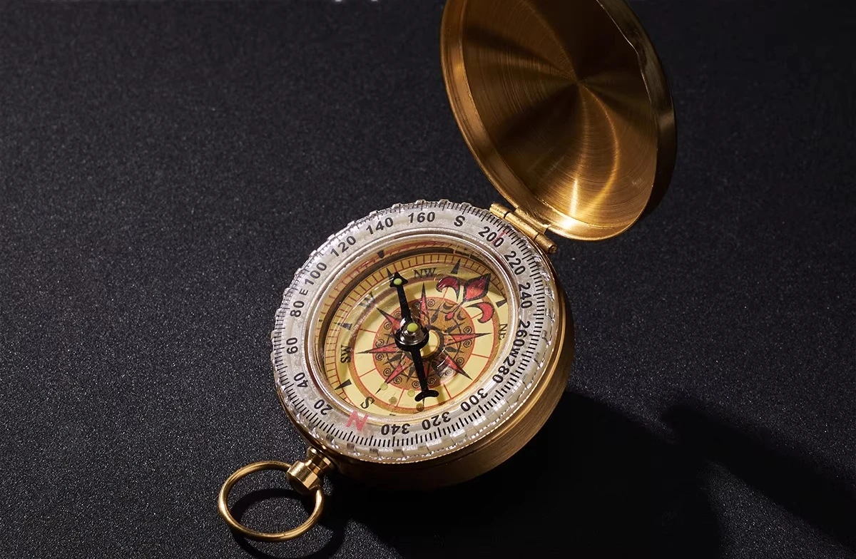 

Retro Compass Luminous Adventure Outdoor Camping Guide