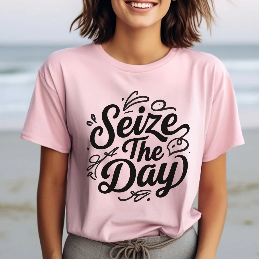

Seize The Day Y2K Женская одежда Хлопковая повседневная футболка с круглым вырезом Графические красочные футболки Уличная одежда Прекрасный принт с буквами