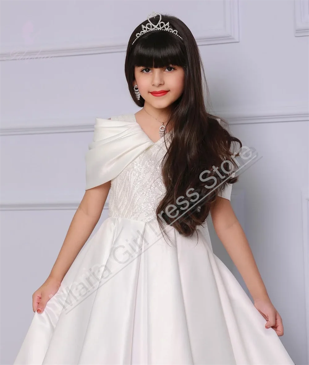 

Customized Elegance Wedding Girl Communion Dress Short Sleeve Flower Girl Dress White Satin Skirt Long Tail Ball Gown