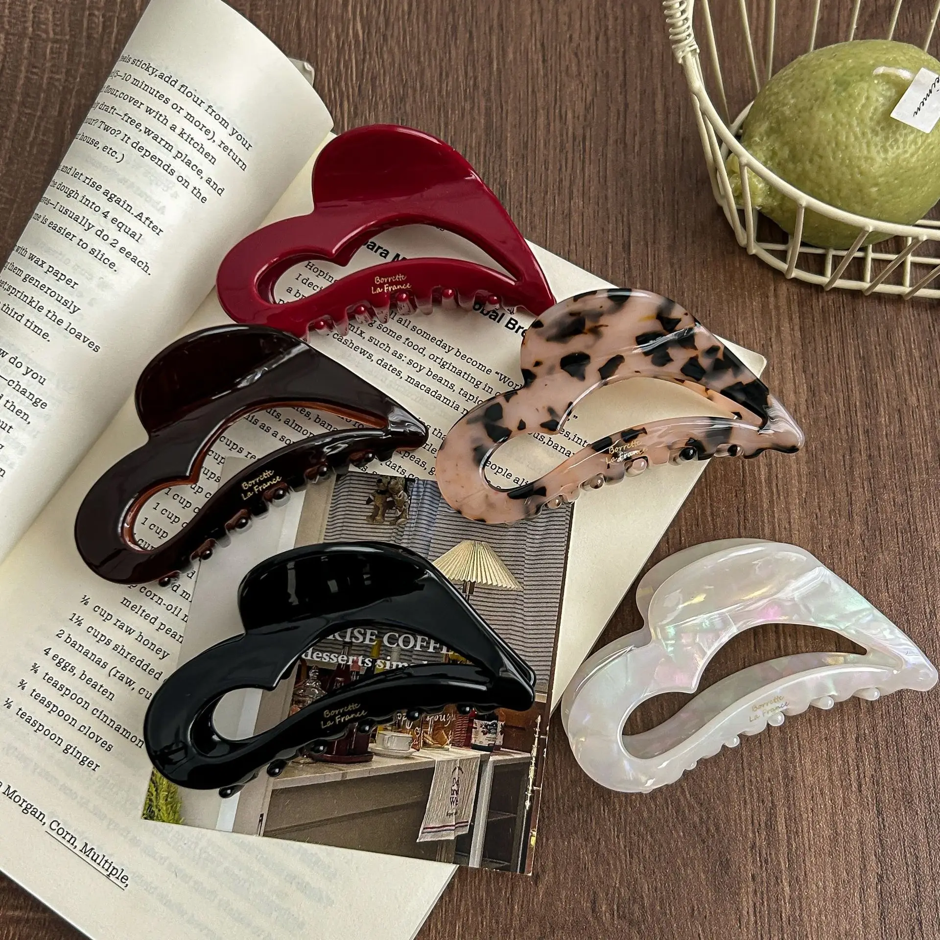 Irregularity Love Heart Hollow Design Hair Claw Simple Acetic Acid Hair Clip Fashion High-Quality Ponytail Clip Updo Shark Clip