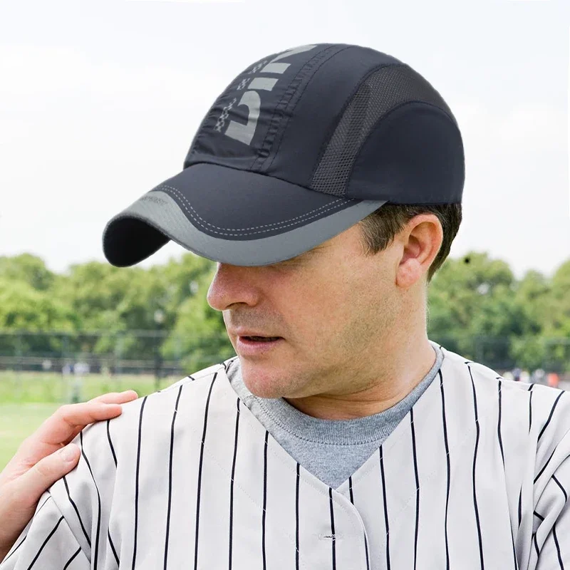 Comodi cappelli sportivi ciclismo Tennis Golf Caps Unisex visiere ad asciugatura rapida berretto traspirante Casquette basket Football Sun Hat