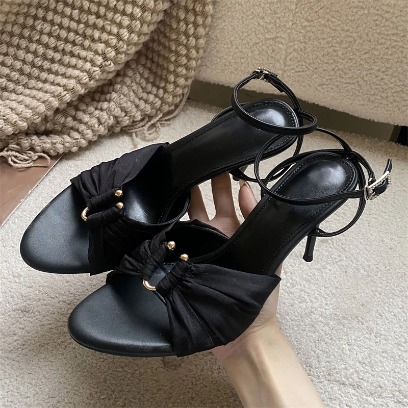 Eilyken satijnen geplooide dam - Street Fashion Shoes recensie en prijs