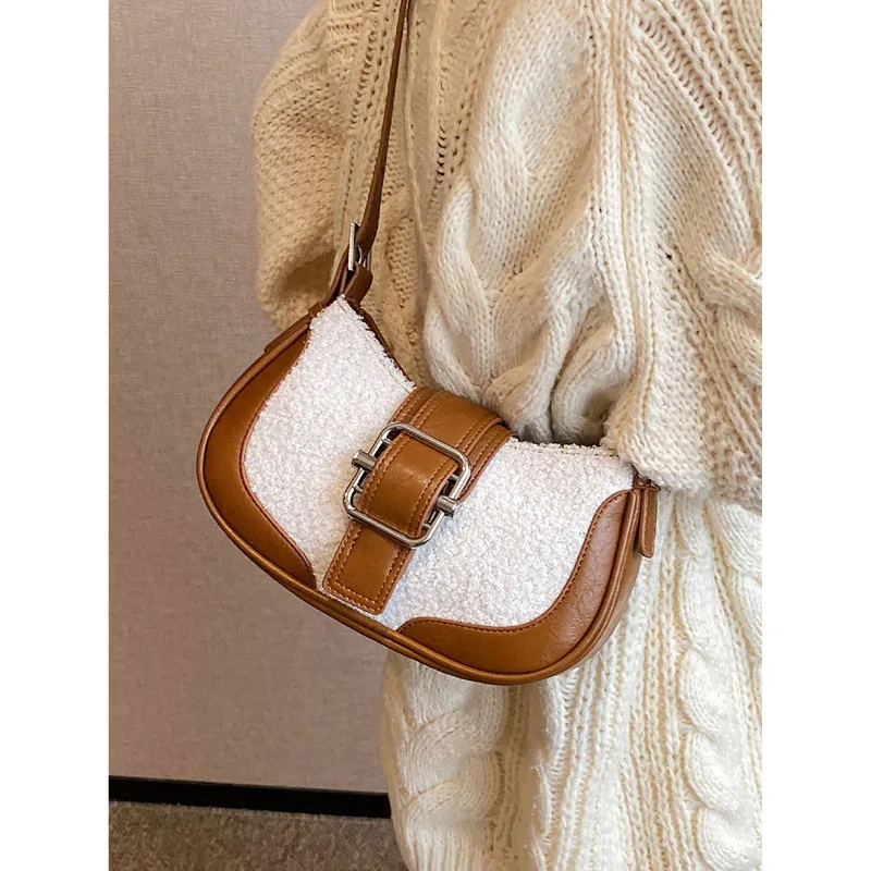 Fashion Lamb Wool Splice Style Crossbody Bag Korean Retro Senior Sense Shoulder Bag Color Contrast Texture Commute Underarm Pack