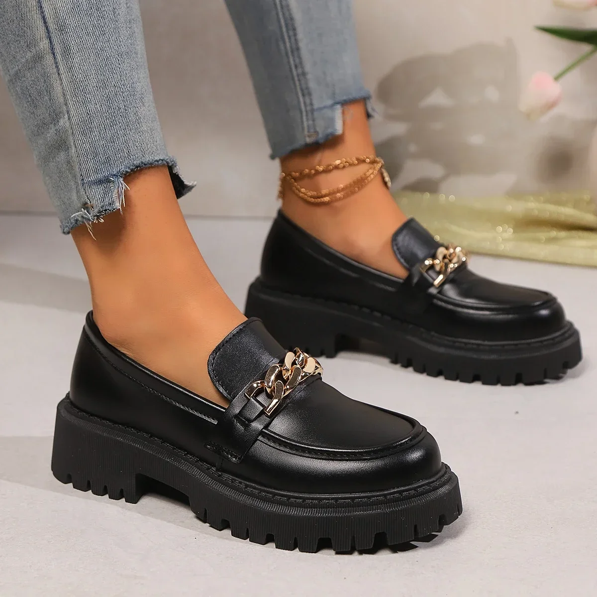 Mocasines de plataforma a la moda para mujer, zapatos Oxford informales con punta redonda y estilo, con hebilla de cadena de Metal, zapatos de tacón para mujer