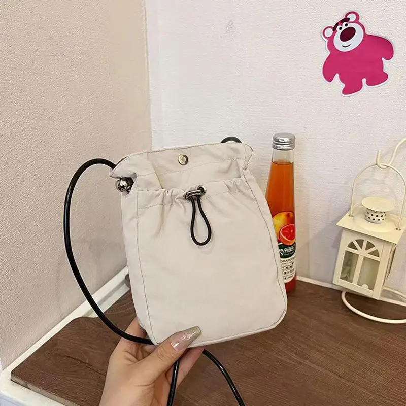

Nylon Crossbody Bag Soft Mini Phone Wallet Multifunctional Square Shoulder Bag Crossbody Purse Canvas Purse Messenger Bag