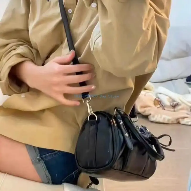 340D trendige PU-Leder-Motorradtasche, Umhängetaschen mit verstellbarem Riemen für Damen