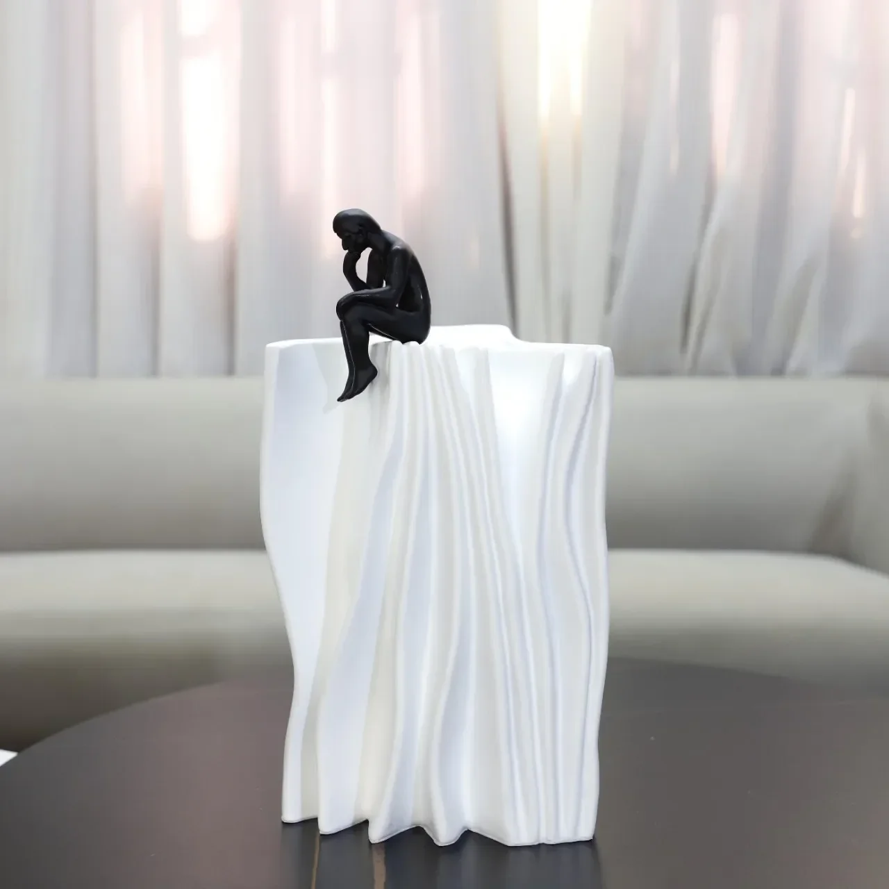 Resin Handicraft Thinking Portrait Artificial Figure Sculpture Abstract Figure Decorative Figurines Home Decoration Accessories