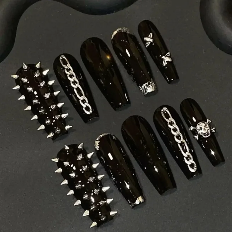 6 Griglie Y2K Punk Rivetto in metallo Pendenti per unghie Cono Dimensioni miste Nero Argento Oro Nail Art Borchie 3D Elegante lega Spike Unghie strumento