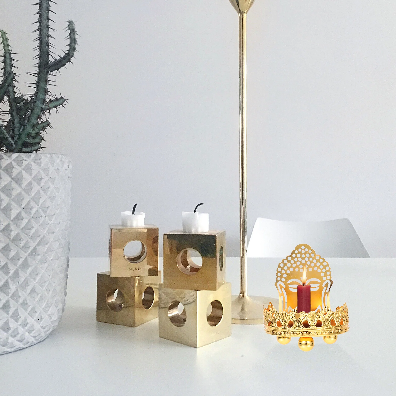 Supporto buddista Supporto per offerte in lega premium Base per lampada al burro religiosa Decorazioni per la casa Porta luce da tè