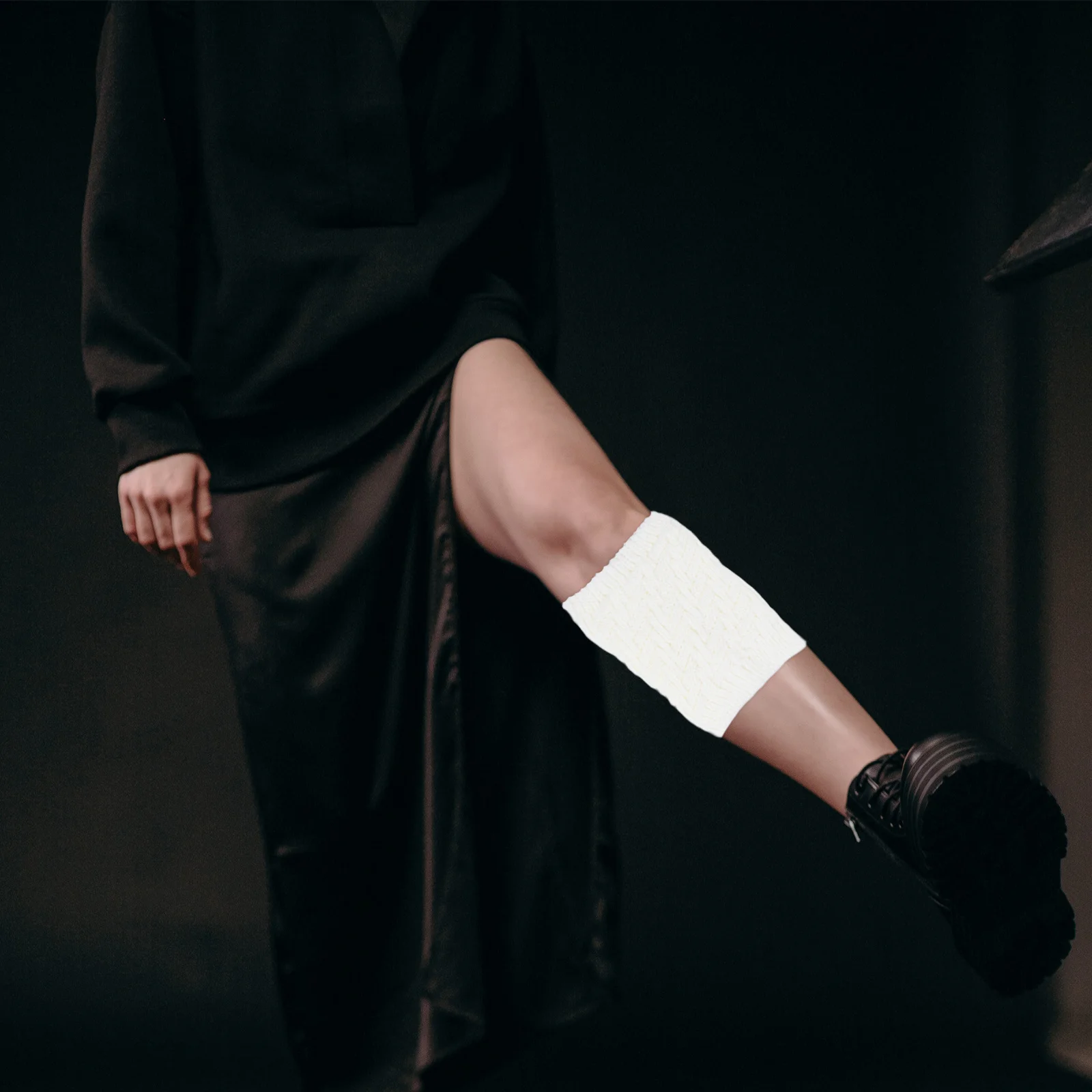 

1Pair Knee Sleeve Warm Knit Protective Brace Non Slip Comfortable Durable Knee Wraps for Fitness Winter Recovery