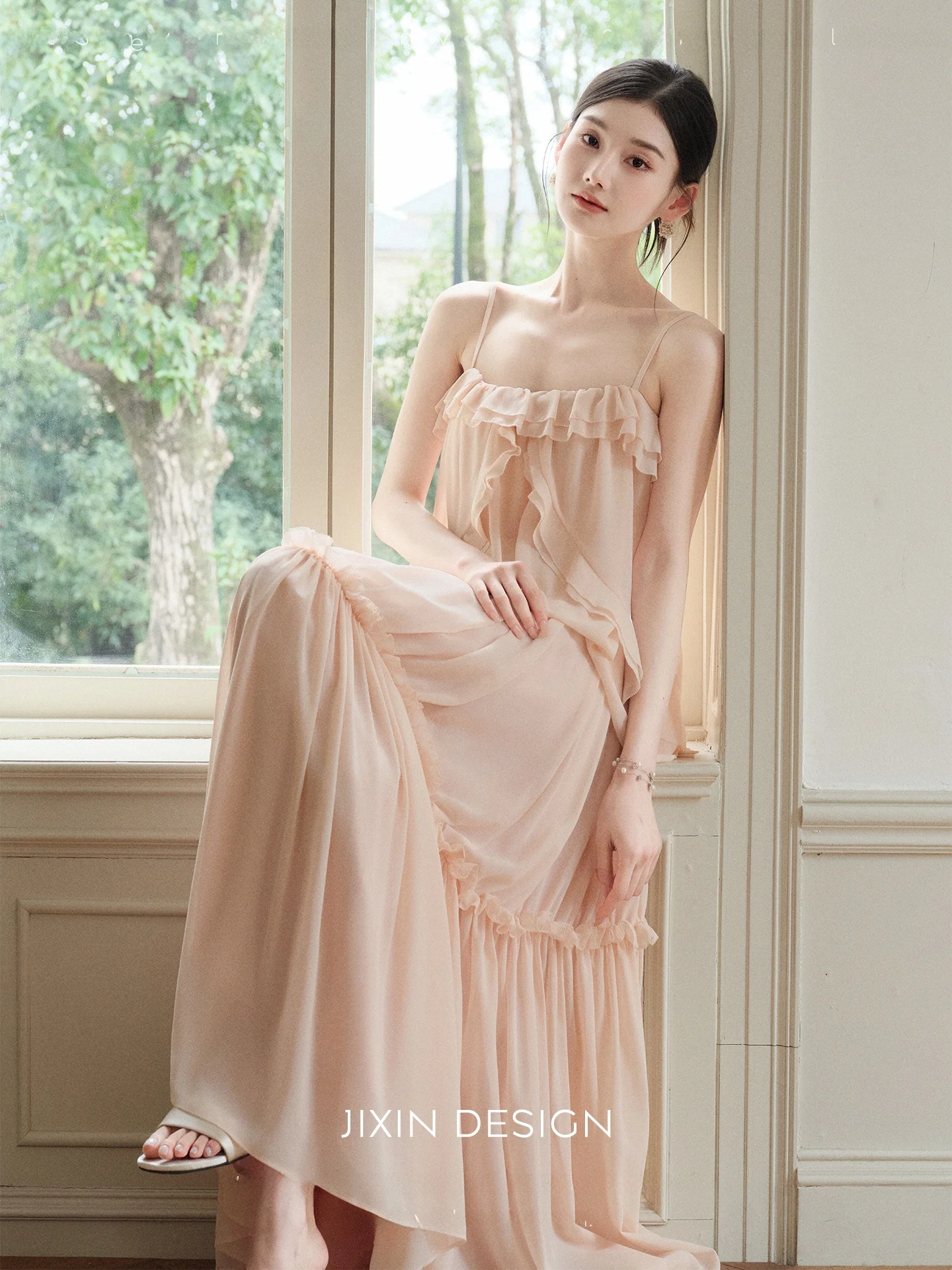 

Sakura Falling Semi-skirt Set Silk Process Holiday Drapey Strap Cake Mosaic Women's Fashion Set Polyester Fiber Sleeveless