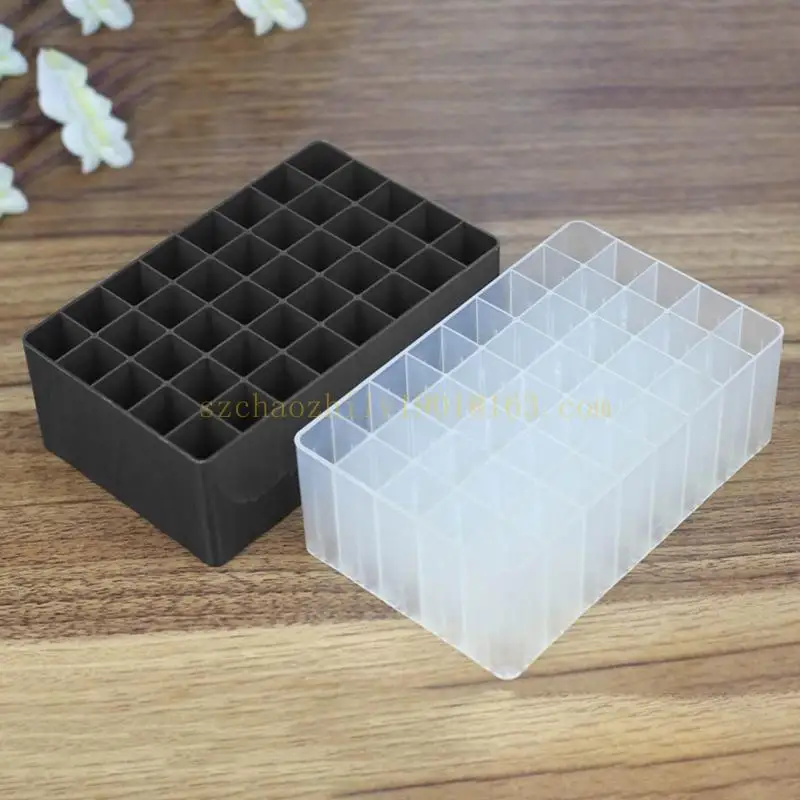 Pudełko na kolorowe markery 62KA, uchwyt na pędzle malarskie, na markery, stojak na markery, możliwość układania w stosy, na biurko.