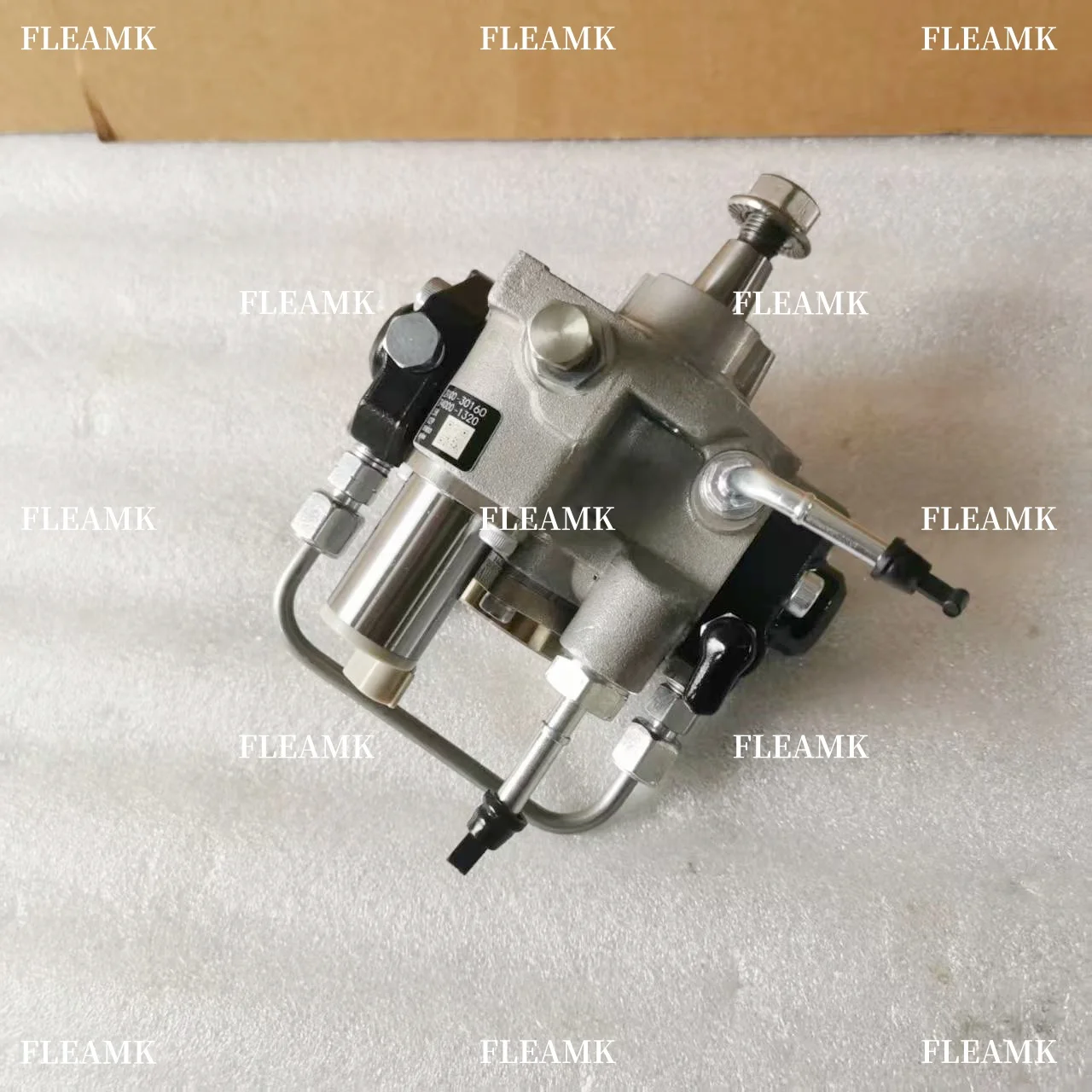 High Quality Diesel Common Rail Fuel Injection Pump 294000-1320 22100-30160