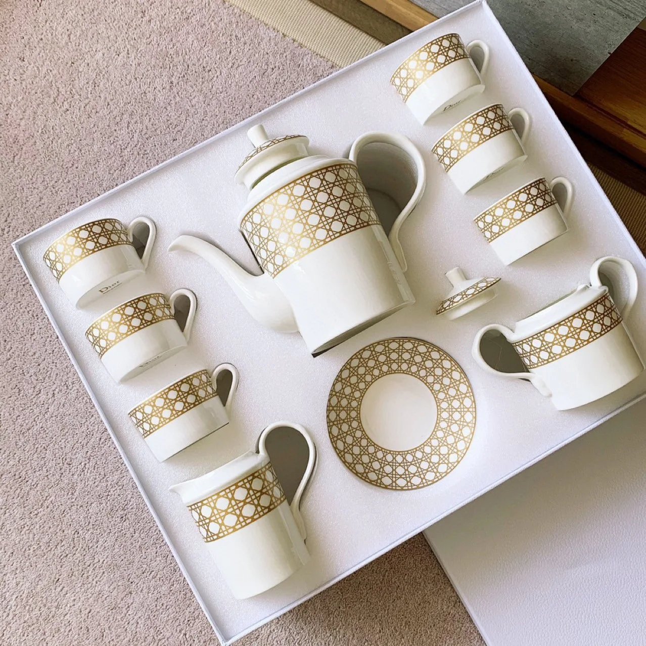 Rattan grid series 15-head bone china coffee tea set 3 pots 6 cups 6 plates household gifts wholesale