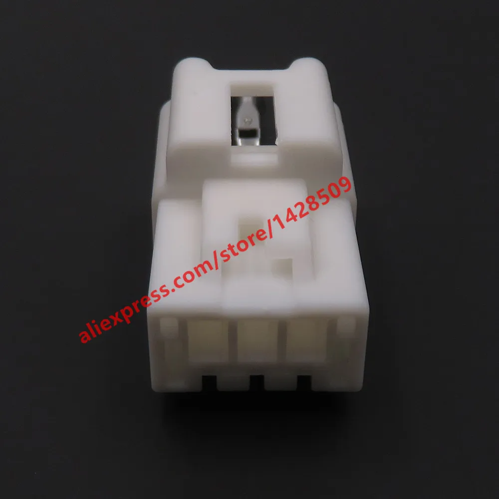 1 Set 3 Pin 2.2 Series Automotive Door Taillight Wire Harness Unsealed Socket For Infiniti Sylphy 6098-6964 6098-6944