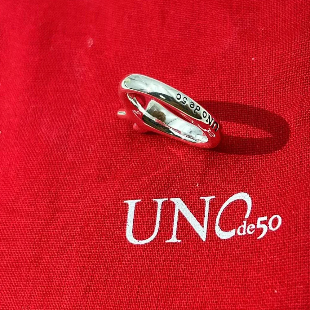 UNO-Anillo de piedras preciosas azules de nicho popular para mujer, diseño original europeo y americano, paquete de regalo de joyería de Navidad, nuevo